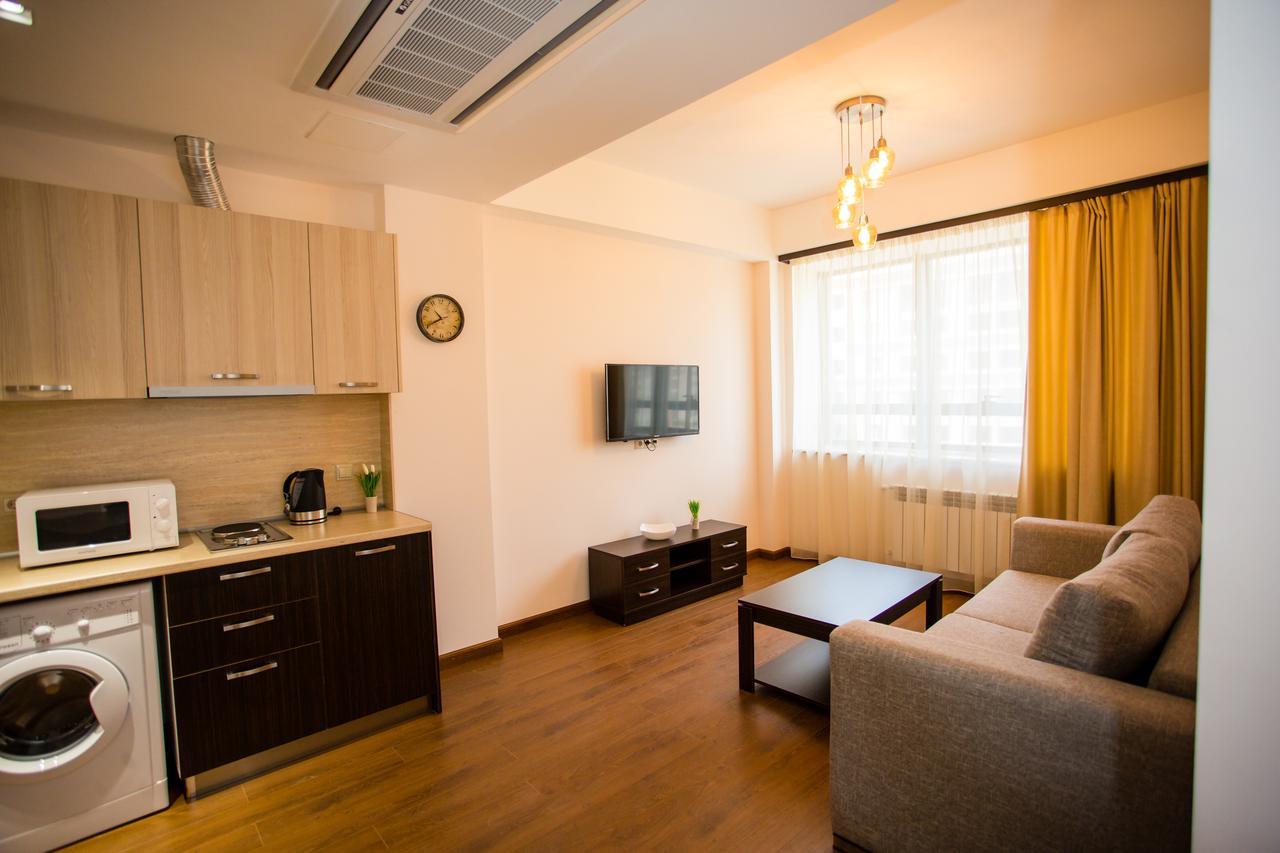 Welcome City Center Apartments Ереван Екстериор снимка