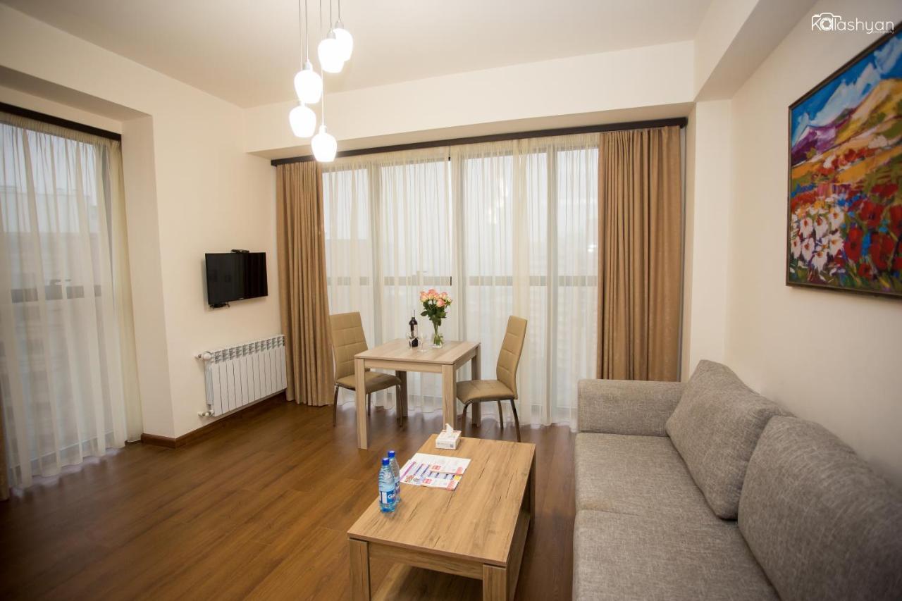 Welcome City Center Apartments Ереван Екстериор снимка