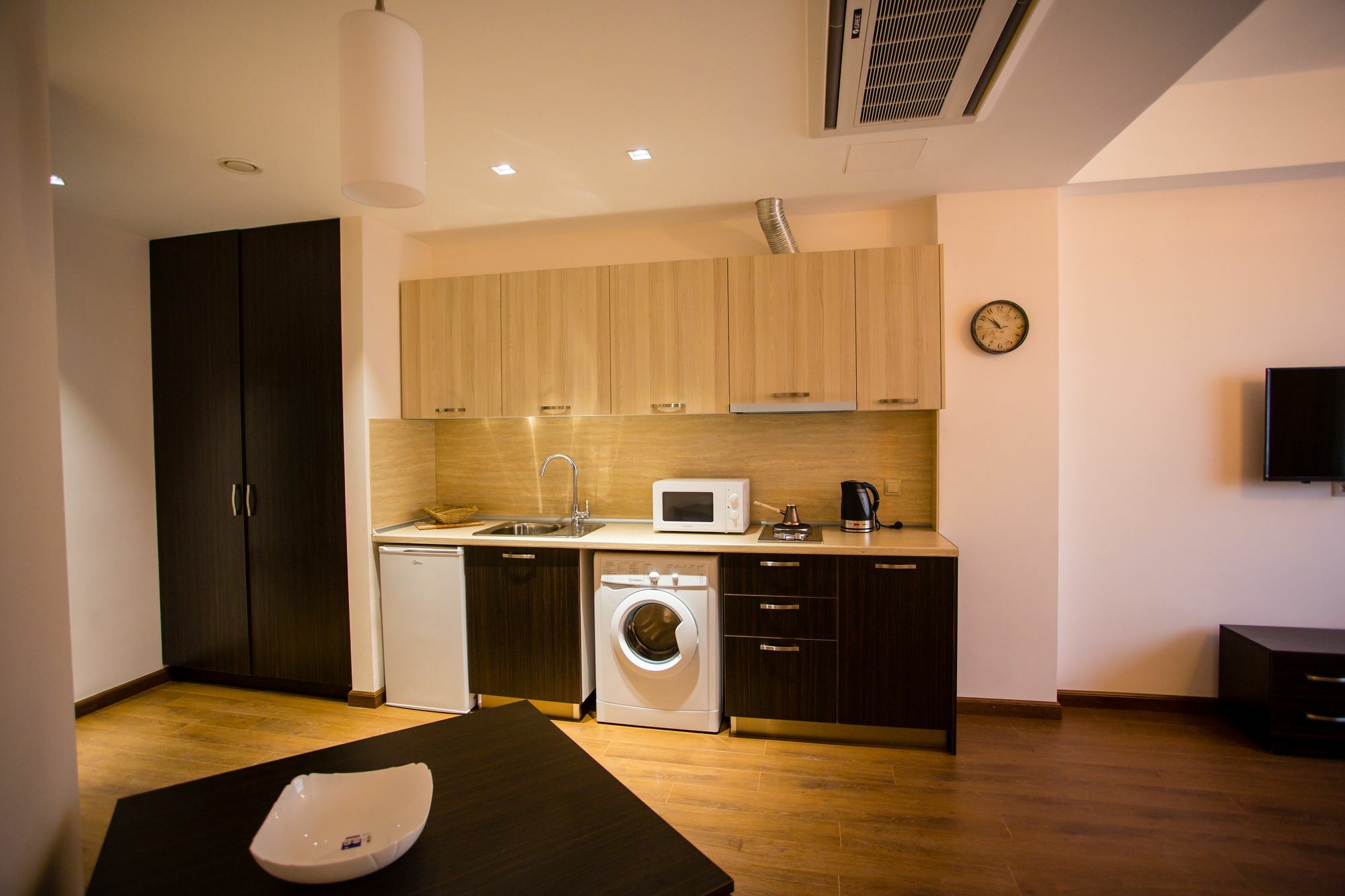 Welcome City Center Apartments Ереван Екстериор снимка