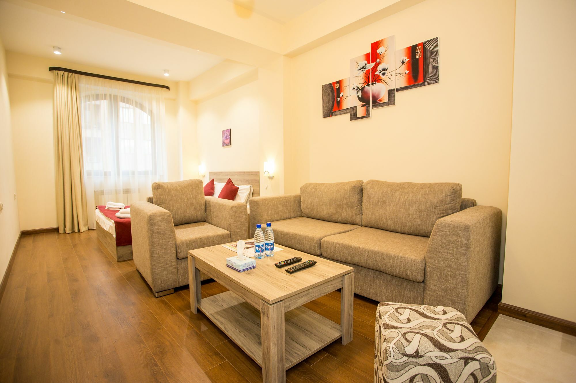 Welcome City Center Apartments Ереван Екстериор снимка